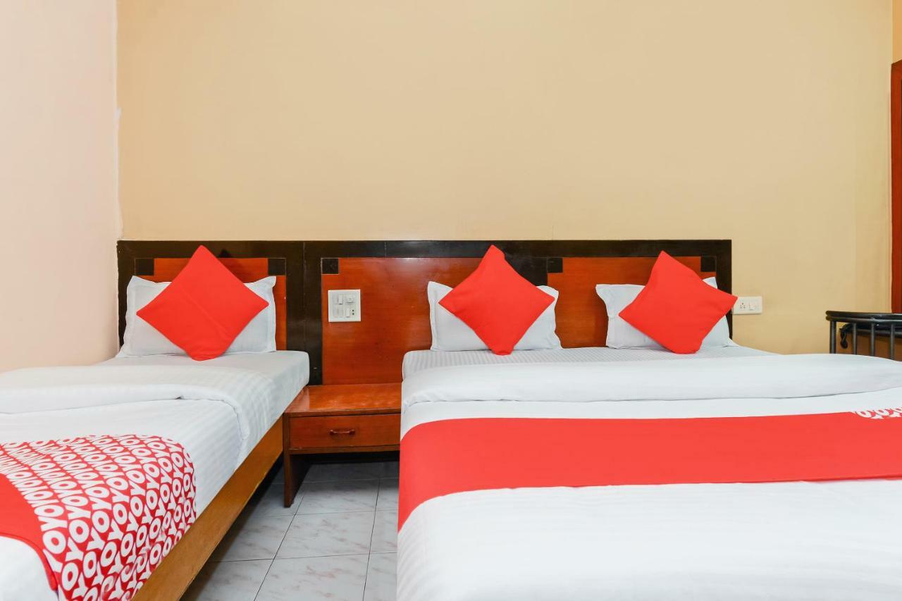 Suraj Hotel Pune Exterior foto