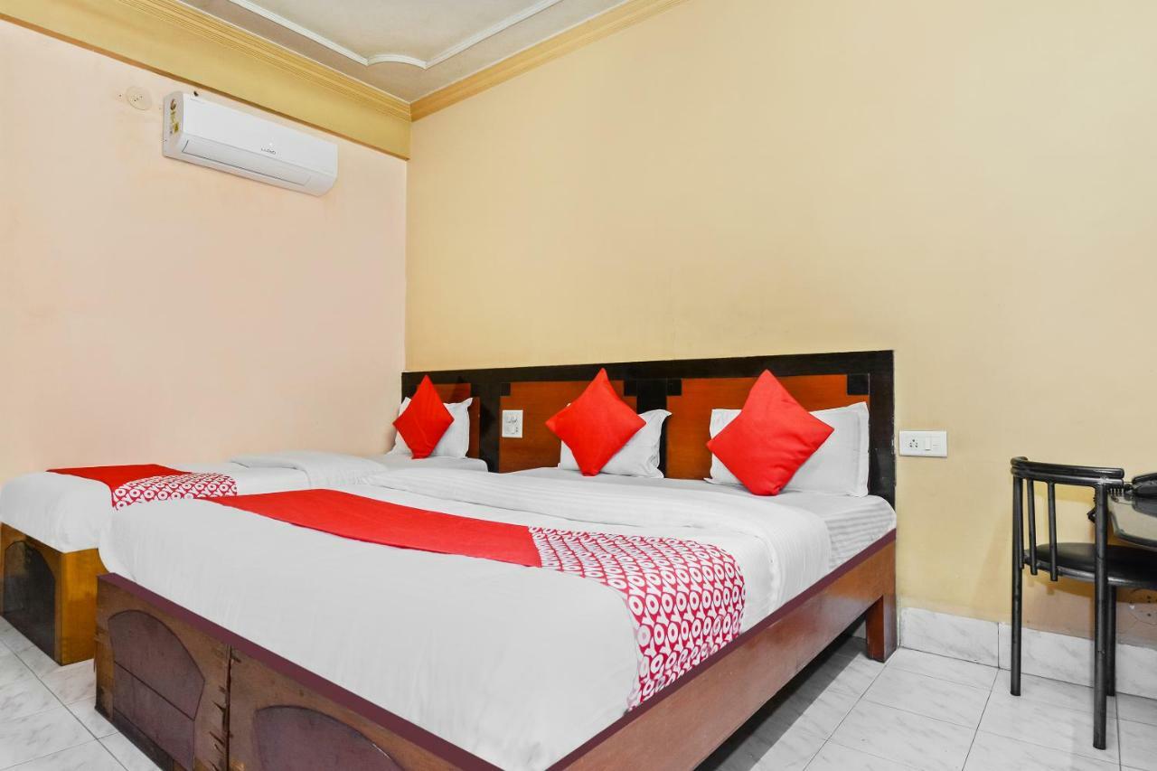 Suraj Hotel Pune Exterior foto